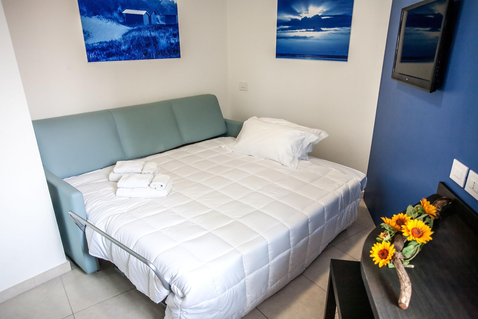 Hotel Oceanomare Punta Marina Bagian luar foto