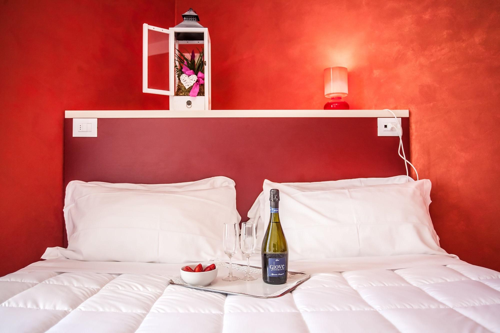 Hotel Oceanomare Punta Marina Bagian luar foto