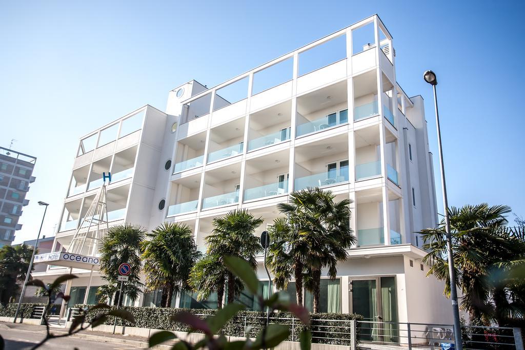 Hotel Oceanomare Punta Marina Bagian luar foto